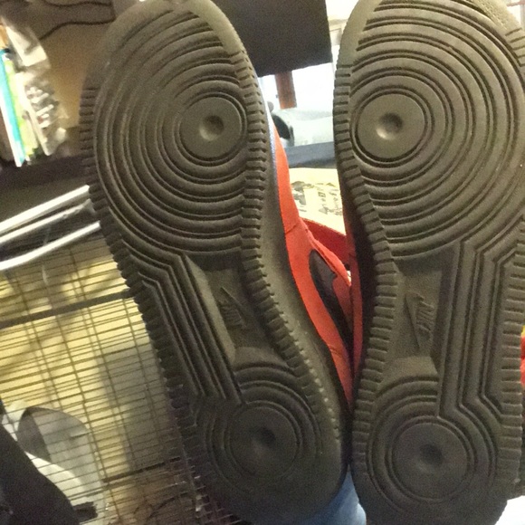 Nike Air Force 1 red suede python - Picture 3 of 3